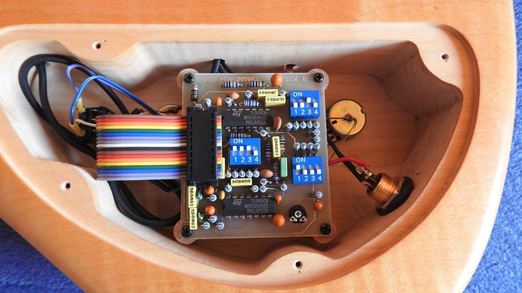 Strumenti musicali: Bass - Ceptor E-Bass Libor Zidek Einzelstück – Usato da Wynigen venduto da Low-end-solution 3