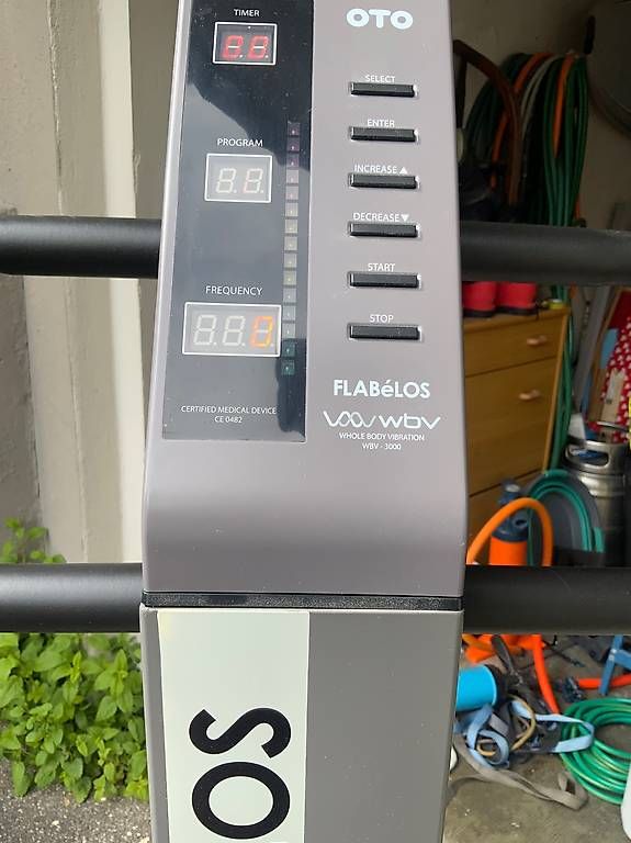 Hometrainer: Flabélos  - Vibrationsgerät – Gebraucht aus Bévilard von bluedolphin 2