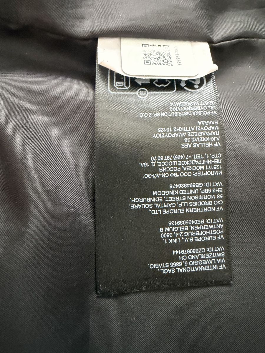 North Face Lotti di vestiti: The North Face Jacket - Black - gr 12 y- Excellent Condition – Usato da Zürich venduto da kas_g26m 6