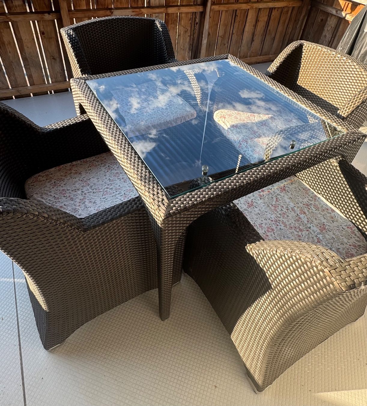 Set di tavolo e panche: Gartenmöbelgarnitur mit Tisch – Usato da Walperswil venduto da So1me25 1