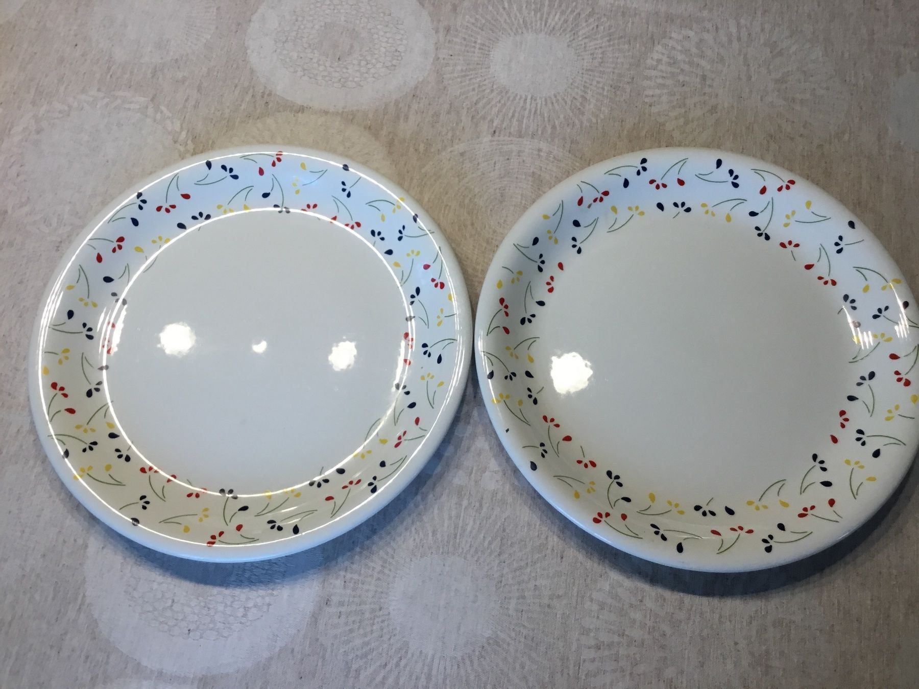 Assiettes: Teller – D'occasion à Uitikon-Waldegg par Dmelchionna