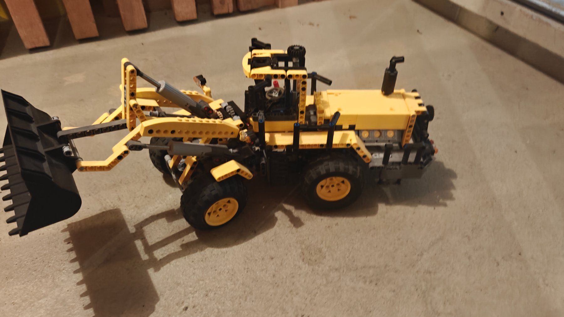 Lego Kit di costruzioni: LEGO Technic 8265 Front Loader / Radlader – Usato da Kaltbrunn venduto da Boesi_1600 1