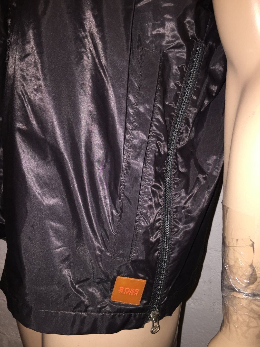 Hugo Boss Gilet & Giacche: Gilet/Weste   HUGO BOSS   Taille/Grosse 54 – Usato da Cossonay-ville venduto da Super-Price-Quality 5