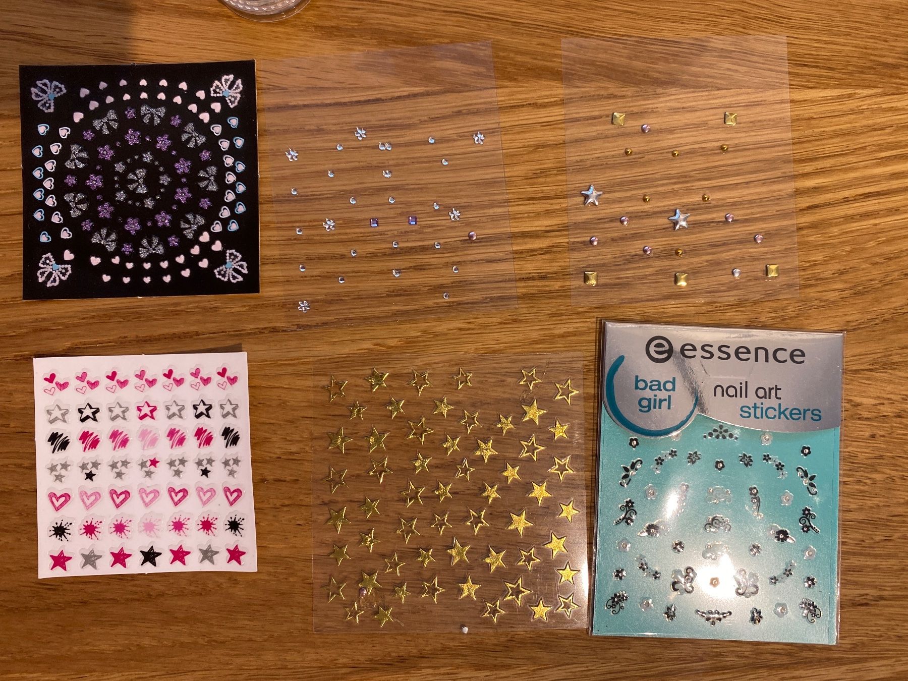 Vernis à ongles: Nagelsticker komplettes Set – Neuf (Voir description) à Seewen SO par HappyHappyHappy 1