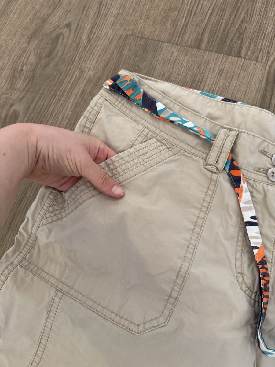 Maddison Pantalons: Maddison kurze Hose beige Gr. 42 – D'occasion à Fislisbach par KolibriSecondhand 3