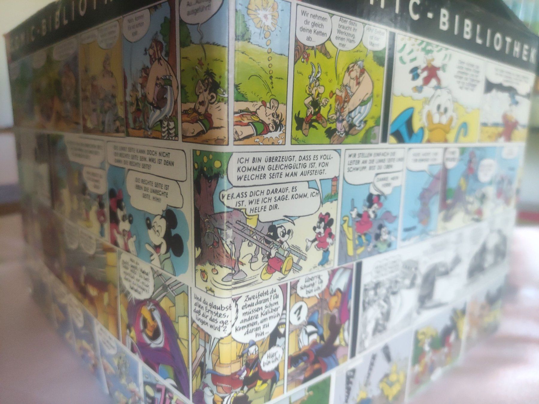 Fumetti: Im Schuber: 12 neuwertige Comic Bibliothek Sammlung – Usato da Hinwil venduto da Manu71 1