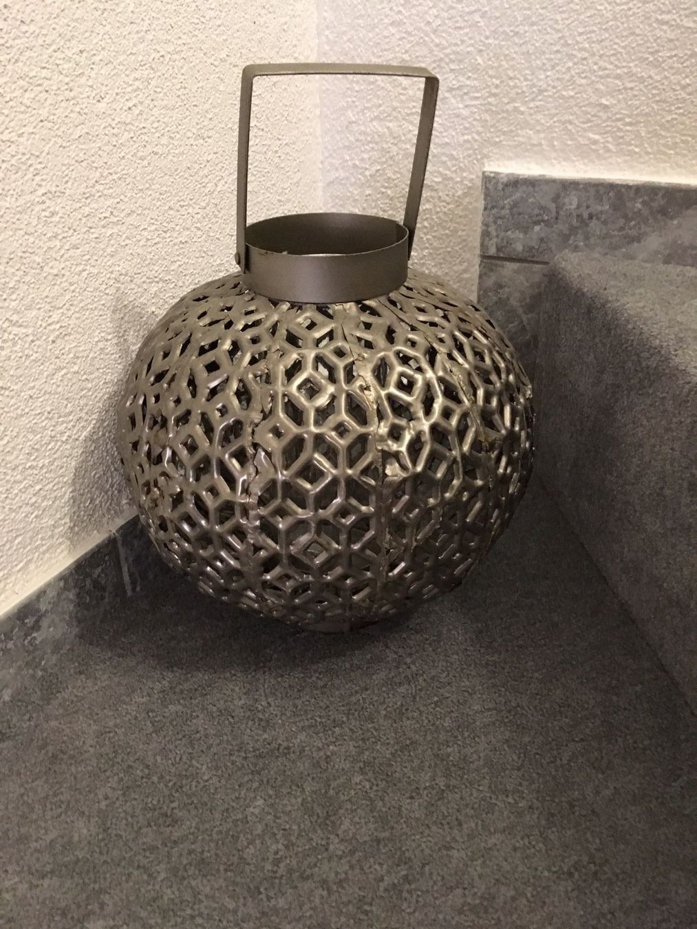 Lanterne: Wunderschöne Lampe für Kerzen – Usato da Ganterschwil venduto da Nike18 1