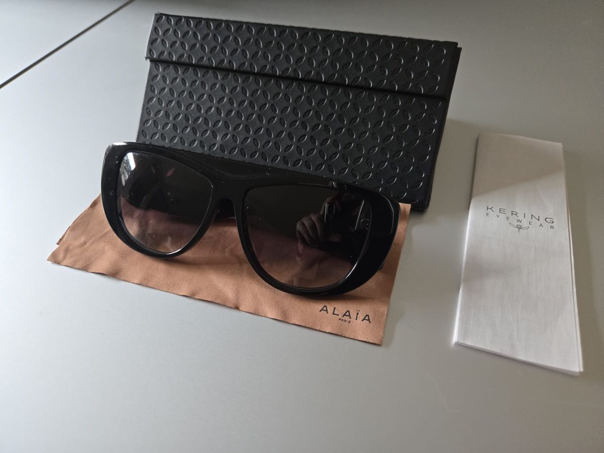 Bottega Veneta Occhiali & Lenti: Alaïa /Alaia Sunglasses Black/Grey- Timeless – Usato da Basel venduto da TIMELESS-FASHION