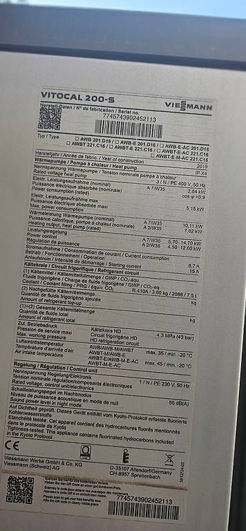 Radiatori: Wärmepumpe Vitocal 200-S Vissmann – Usato da Pieterlen venduto da impala02 1