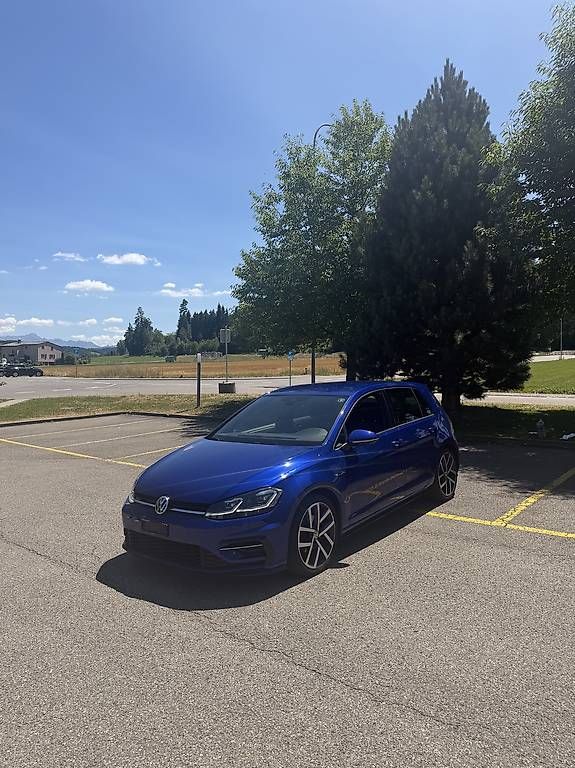 Automobili: VW Golf 7 1.5 TSI R-Line – Usato da Wilen b. Wil venduto da ajv_kss8 1