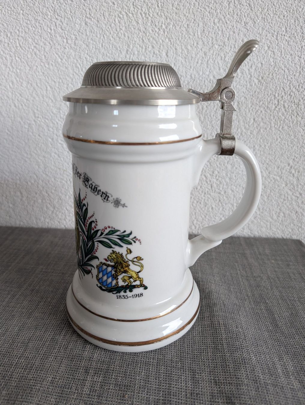 Bicchieri: Bierkrug mit Zinndeckel – Usato da Bern venduto da ari_66yc 2
