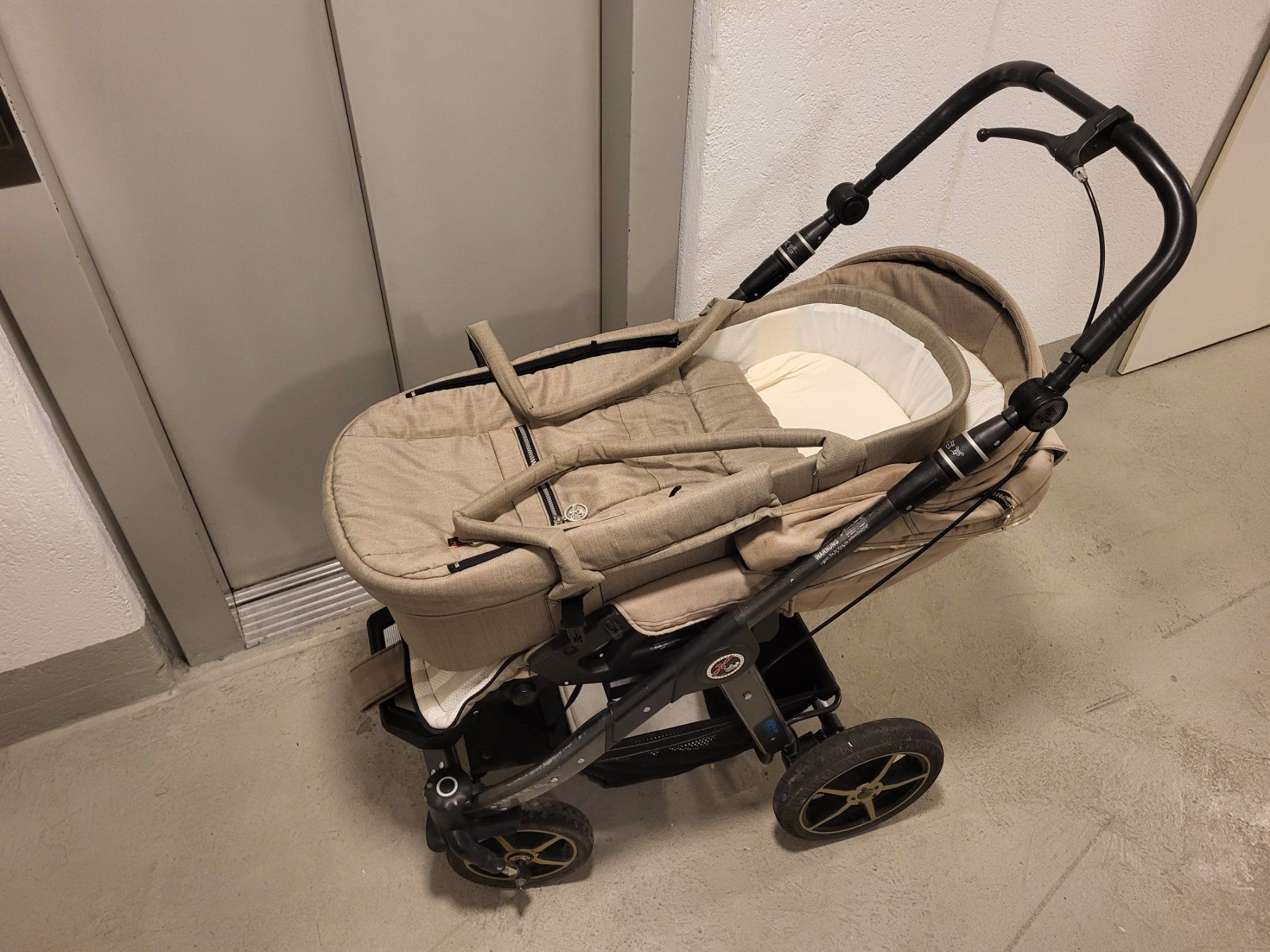 Hartan Carrozzine: Kinderwagen von Säugling bis 4 Jährig – Usato da Ibach venduto da Millar1989 1