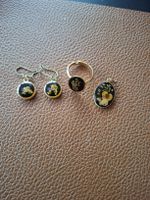 Handgemachter Schmuck-Set mit echten Blumen