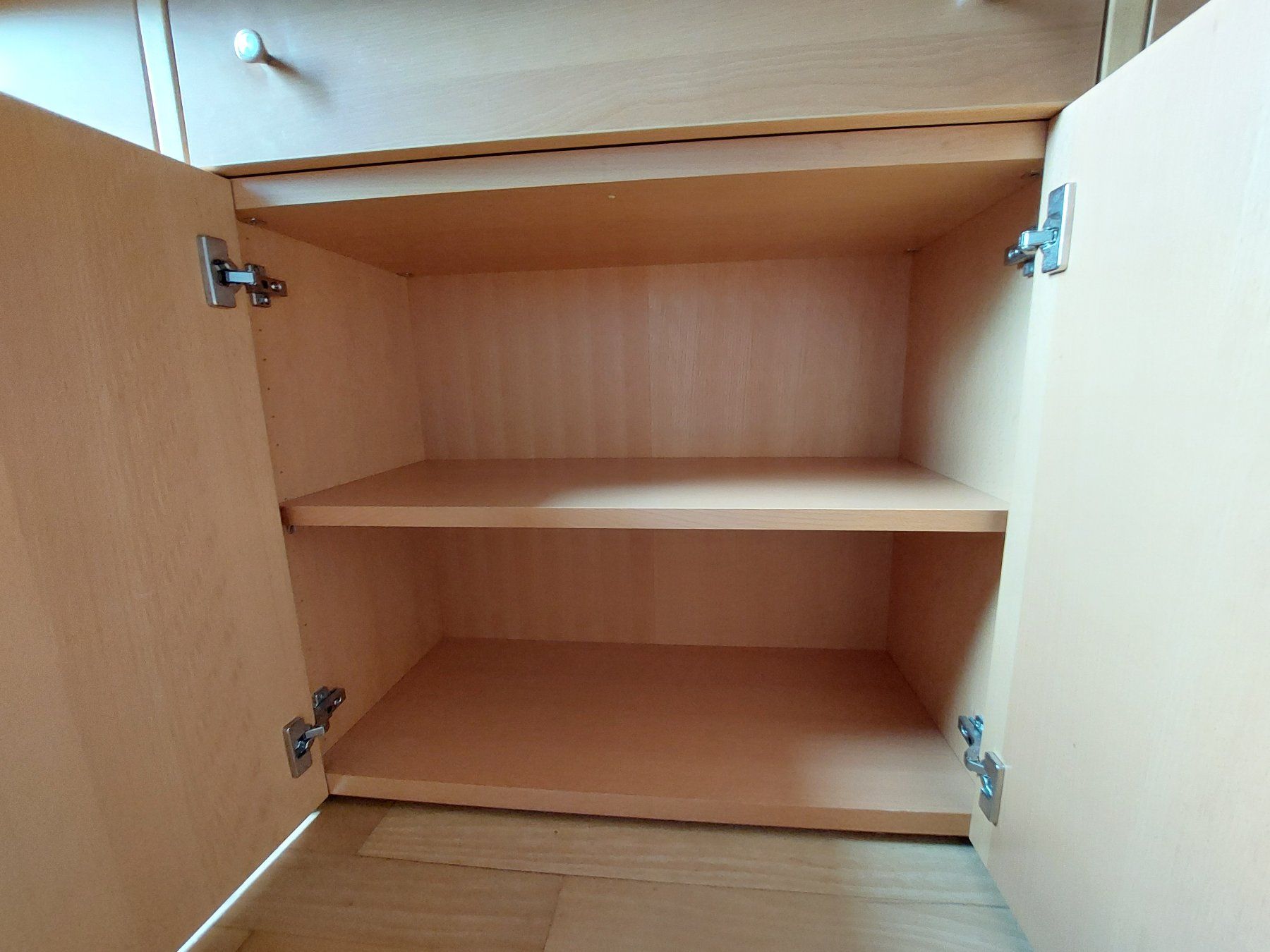 Kommoden: Sideboard Buche, 3 Schubladen, 4 Türen – Gebraucht aus Bern von aar_qdx5 3