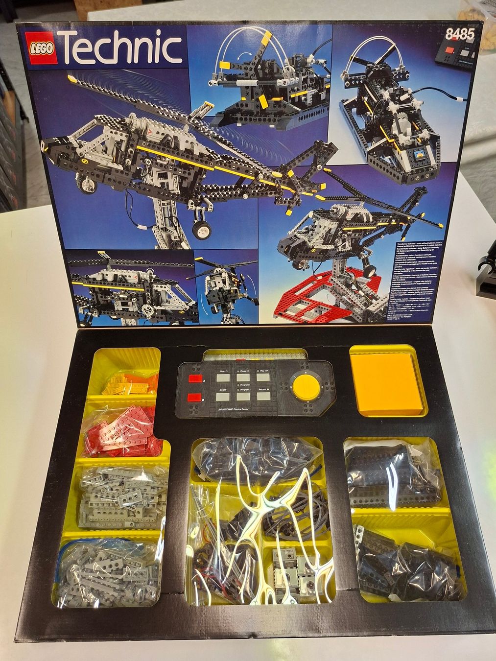 Lego Spielzeuge: Lego 8485 Technic Control Centre II OVP – Gebraucht aus Sils im Domleschg von AMAG_AUDI_ZH 6