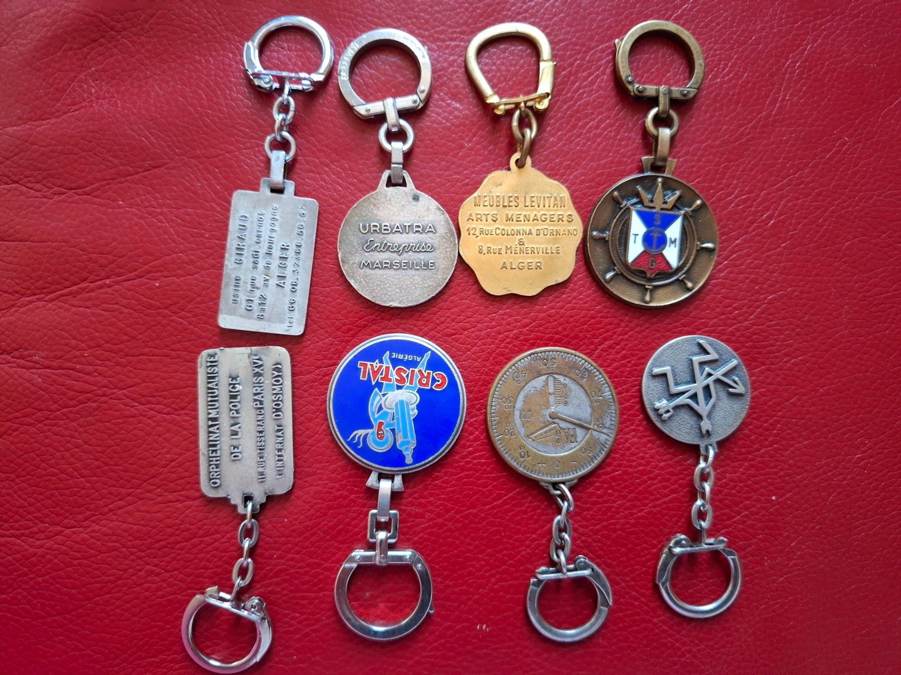 Porte-clés: Lot de porte-clés vintage, y.c. pièces historiques. – D'occasion à Crémines par Carambaaa 2