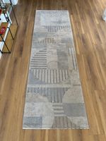 Tapis couloir motif géométrique gris beige
