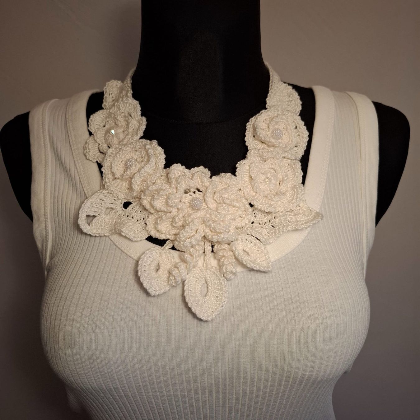 Ketten: Collier crocheté à fleurs, fait main, idée cadeau – Neu (gemäss Beschreibung) aus tartegnin von Madelaine_09 2