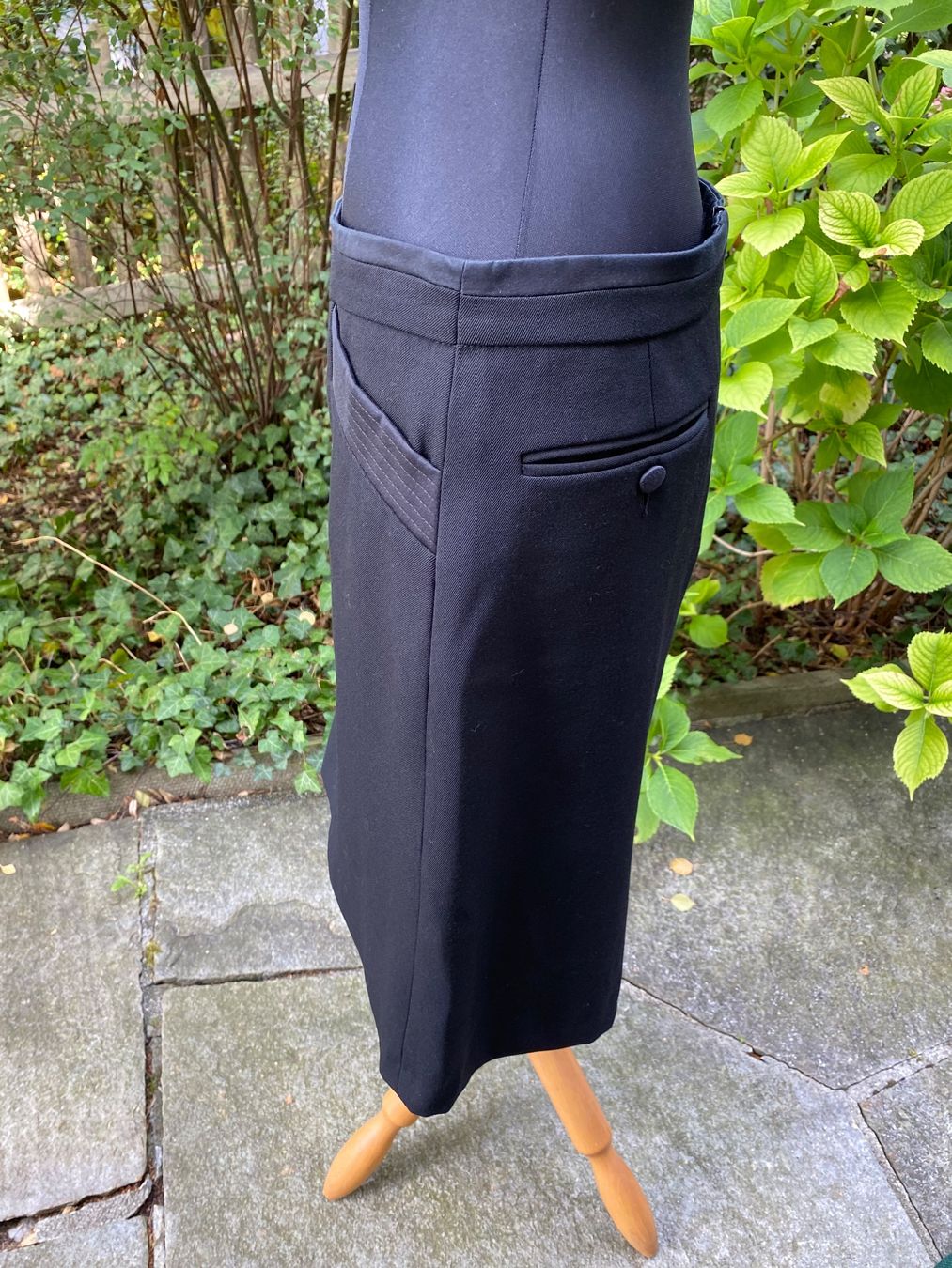 Bally Gonne: Bally Damen Rock schwarz – Usato da Zürich venduto da JDB_Vintage 1