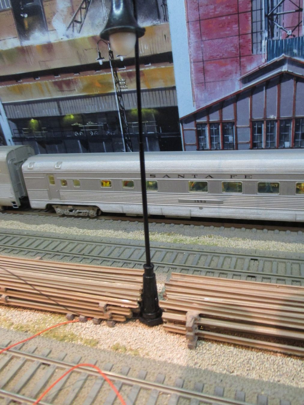 Sinalco Modellini di ferrovie: O oder H0 10 Stück LED Lampen mit Vorwiederstand neu – Nuovo e nell'imballaggio originale da Villmergen venduto da trainmaster111 2