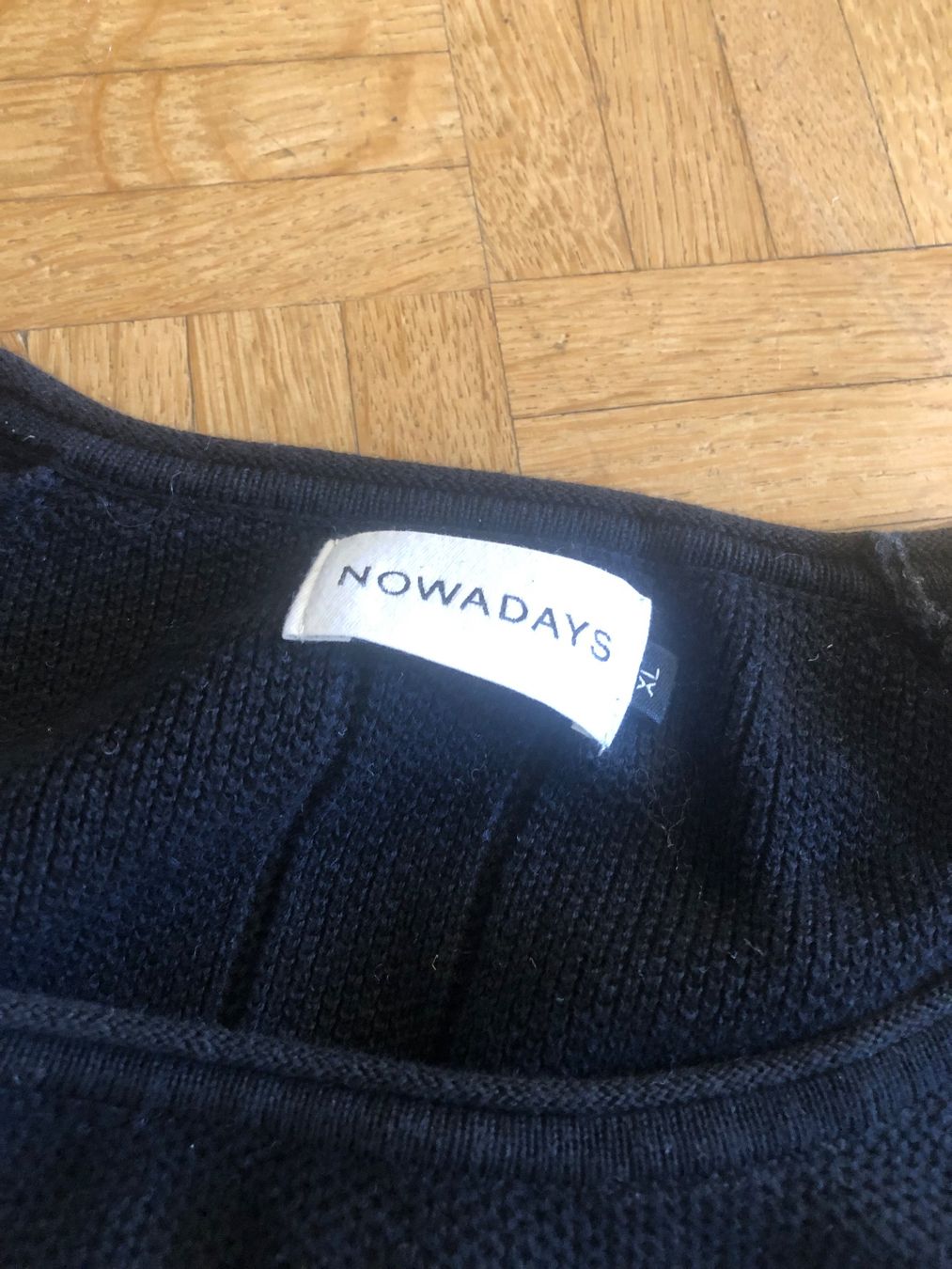 Maglioni & Felpe: Pulli Oversize «Novadays» – Nuovo (secondo la descrizione) da Zürich venduto da springsummer 1