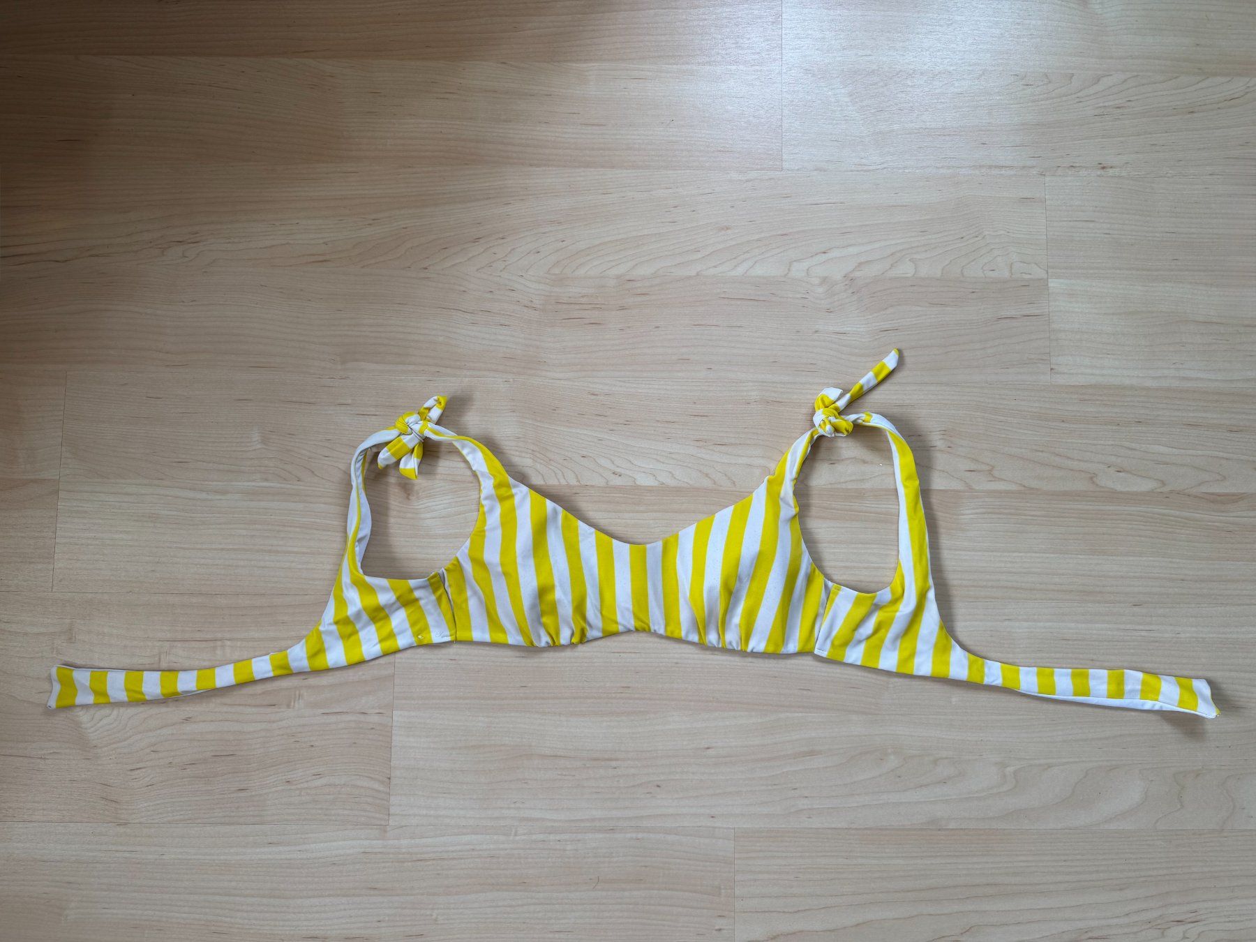Calzedonia Costumi da bagno & Bikini: Haut de maillot de bain - Calzedonia – Usato da Denens venduto da sar_5wlm 2