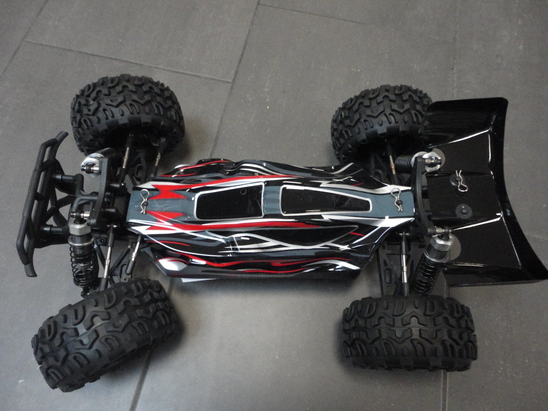 RC Kits de montage: 4WD Buggy mit Monsterreifen – Neuf avec emballage d'origine à Horgen par RcModell 2