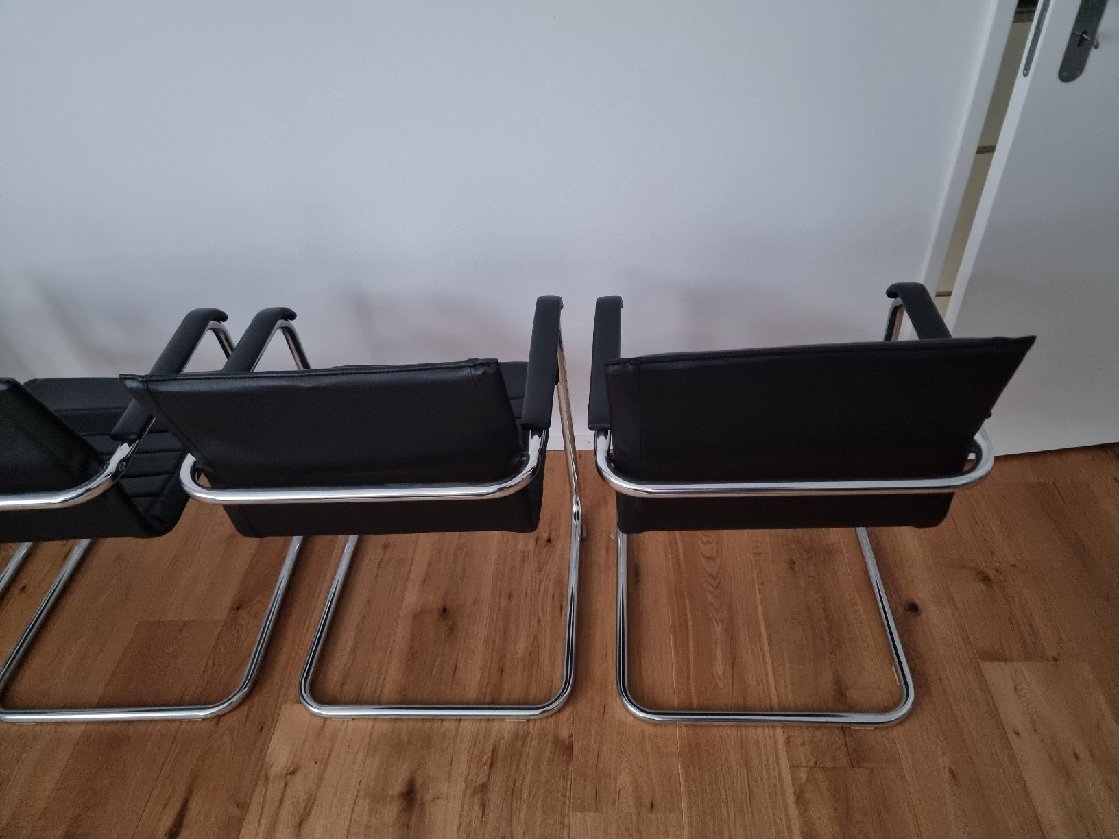Chaises: 4 Freischwinger Stühle Leder – D'occasion à Gunten par asa017 6