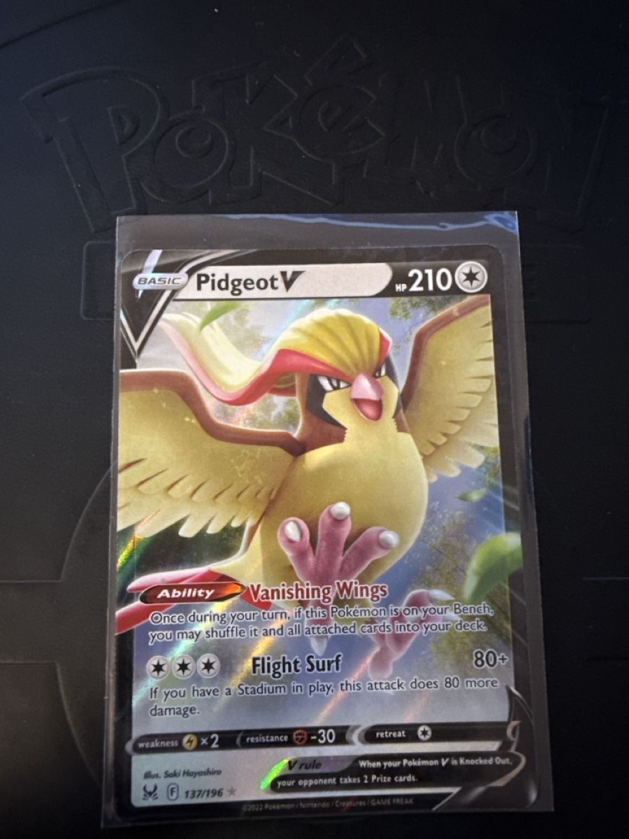 Pokémon Carte collezionabili: Pokémon / Pidgeot V 137/196 Lost Origin – Usato da Zell LU venduto da Flavio-123