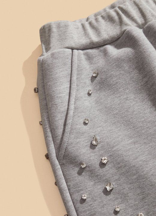 Lotti di vestiti: Ensemble Gris élégant pour femmes – Nuovo e nell'imballaggio originale da Nyon venduto da jen_7dfc 6