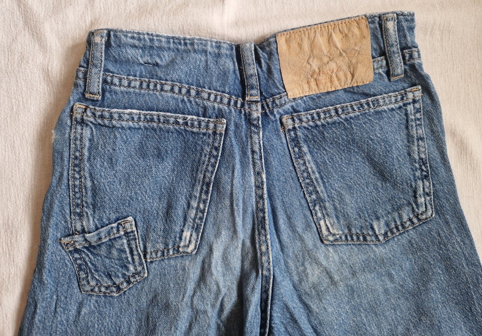 Zara Hosen: Zara Jeans Gr. 134, regulierbare Tabelle – Gebraucht aus Muri b. Bern von rol_xtf8 5