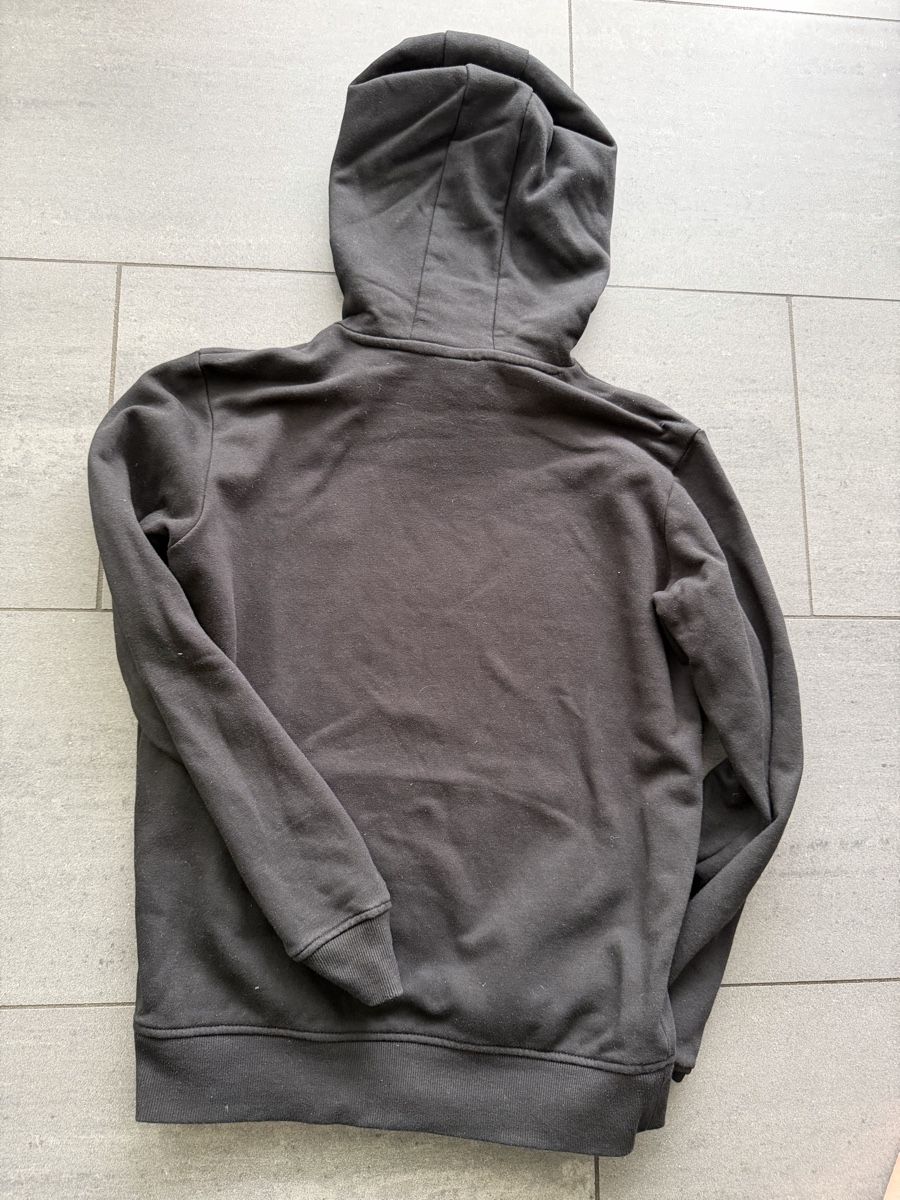 Ellesse Maglioni & Felpe: Sweat à capuche Ellesse noir taille 36 – Usato da kriens venduto da mAgmAx. 1