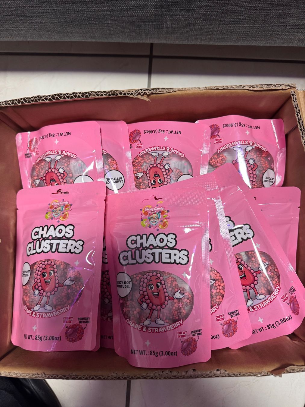 Cibi & Specialità: Chaos Clusters Grape & Strawberry 42 Stk – Nuovo e nell'imballaggio originale da Zunzgen venduto da noa_wd92