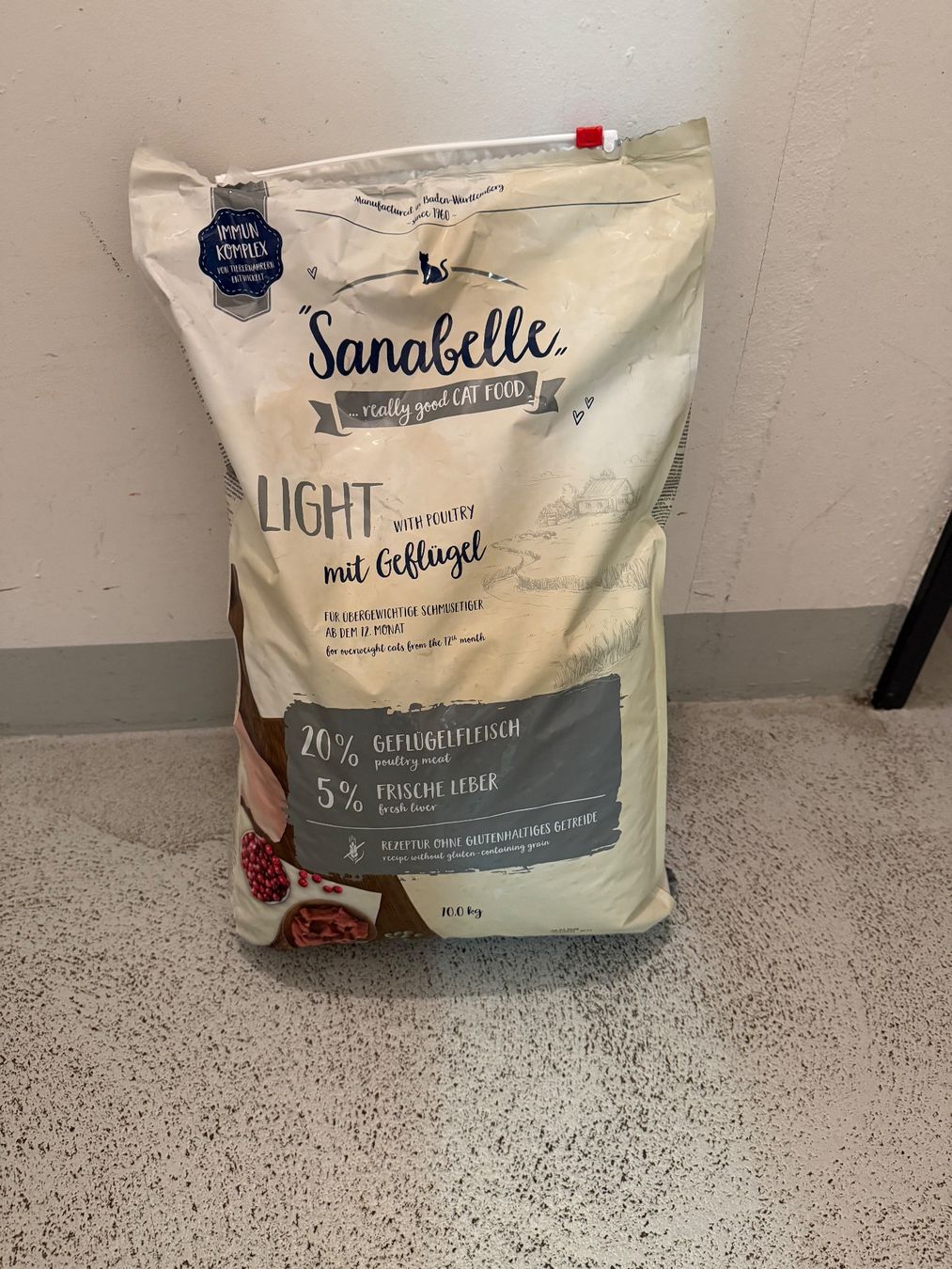 Mangimi: Sanabelle - Light / 10 kg – Nuovo e nell'imballaggio originale da Volketswil venduto da coral72
