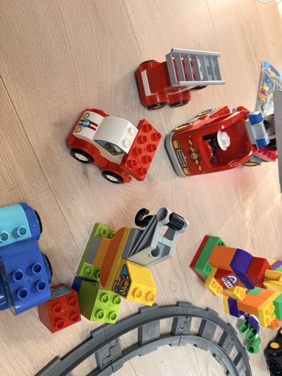 Lego Kit di costruzioni: Énorme lot Lego Duplo – Usato da Etoy venduto da naz_fd8c 1