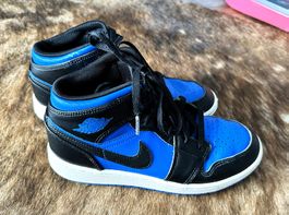 Sneakers Nike Jordan 1 Mid-Black Royal Blue Gr. 37.5