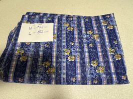 Blauer Baumwollstoff mit Blumenmuster, 138 x 182 cm