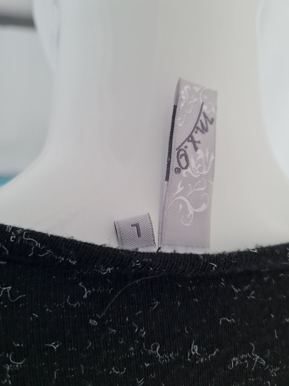 Maglioni & Felpe: Pullover schwarz/ weiß – Usato da Schaffhausen venduto da Catboot01 8
