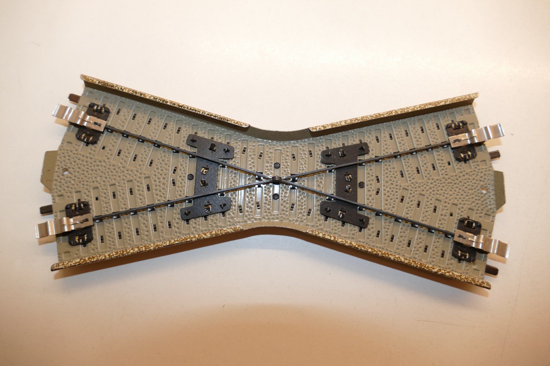 Märklin Modelleisenbahnen: Märklin H0: Kreuzung 193mm – Gebraucht aus Niederhasli von rail-duerst 1