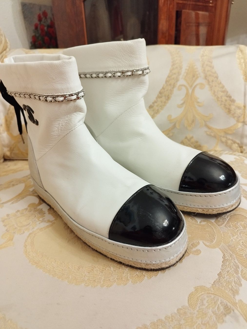 Chanel Scarpe da donna: Chanel Stiefel gr 40.5 Neu. – Nuovo (secondo la descrizione) da Basel venduto da pro_79rs 3