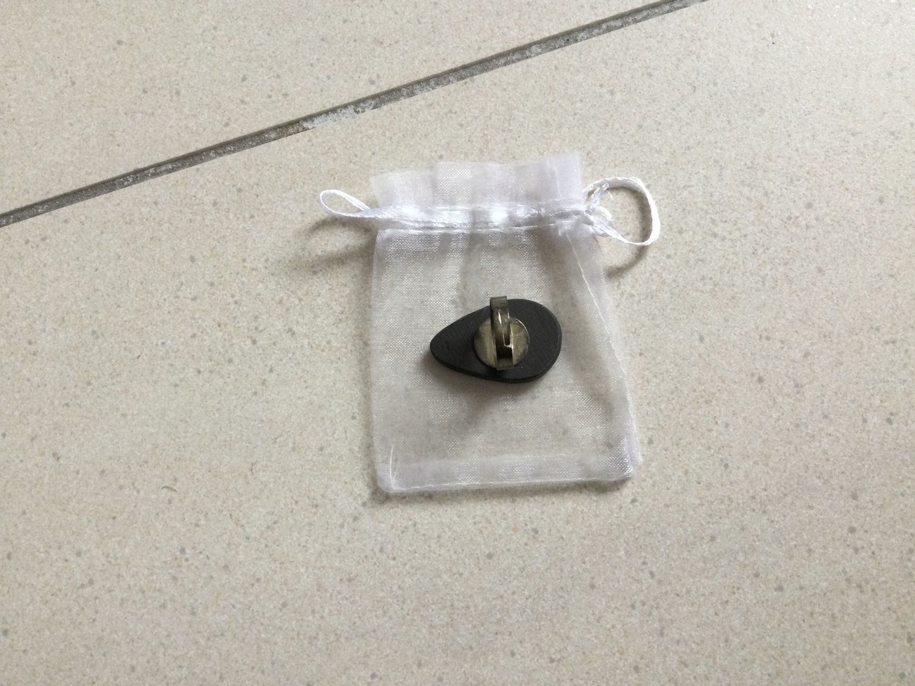 Ringe: Schicker Damenring mit rotem  Lavastein – Neu (gemäss Beschreibung) aus Baar von negombo 4