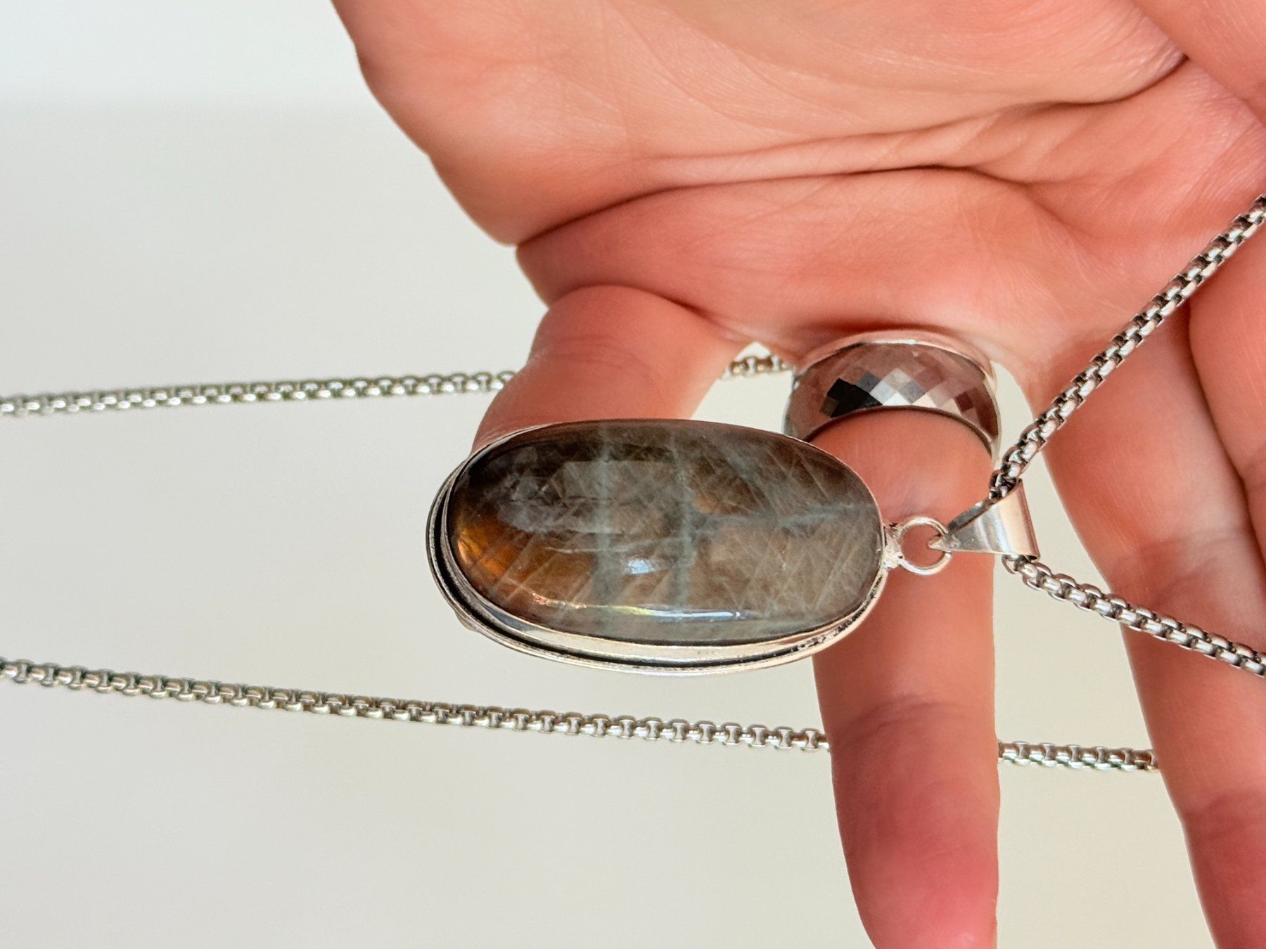 Catenine: Collier labradorite - Élégance discrète ✨ – Nuovo e nell'imballaggio originale da Genève venduto da AWWA 8