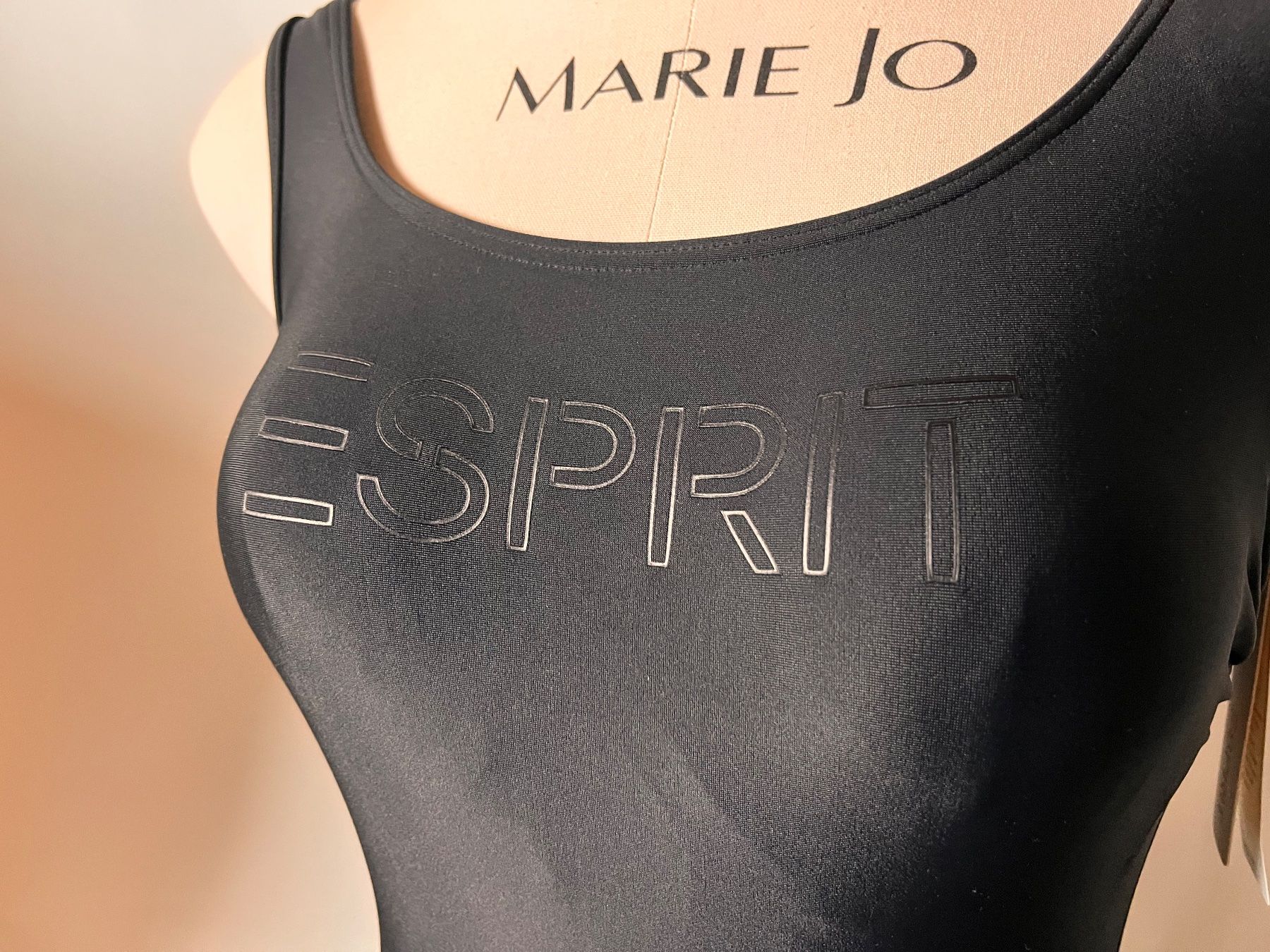 Esprit Costumi da bagno & Bikini: ESPRIT Badekleid, Grösse 38/75C, Farbe Schwarz – Nuovo e nell'imballaggio originale da Rudolfstetten venduto da gst_g7xl 1