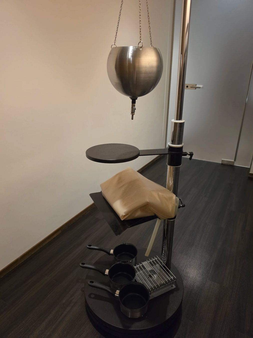 Attrezzature mediche: Stirnguss Gerät. Shiro Dhara – Usato da Lipperswil venduto da hau_k9g9 1