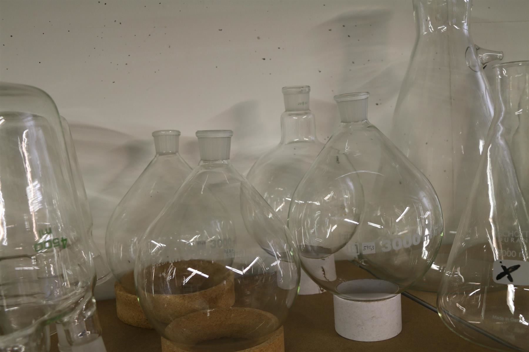 Gläser: Laborglas Birnenkolben 3000ml – Gebraucht aus Hölstein von  1