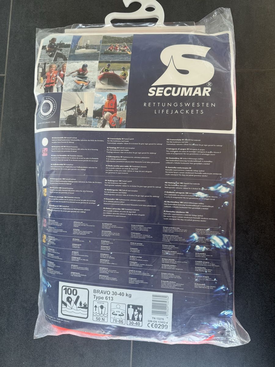 Secumar Giubbotti di salvataggio: Secumar Schwimmweste Bravo 30-40 kg Typ 613 neu – Nuovo e nell'imballaggio originale da Zürich venduto da VeNdEd0r 1
