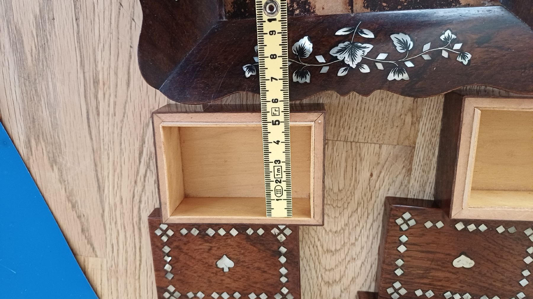 Giochi: Alte Spiel mit Tablar mit Holzboxen – Usato da Flawil venduto da Pinkmalibu 3
