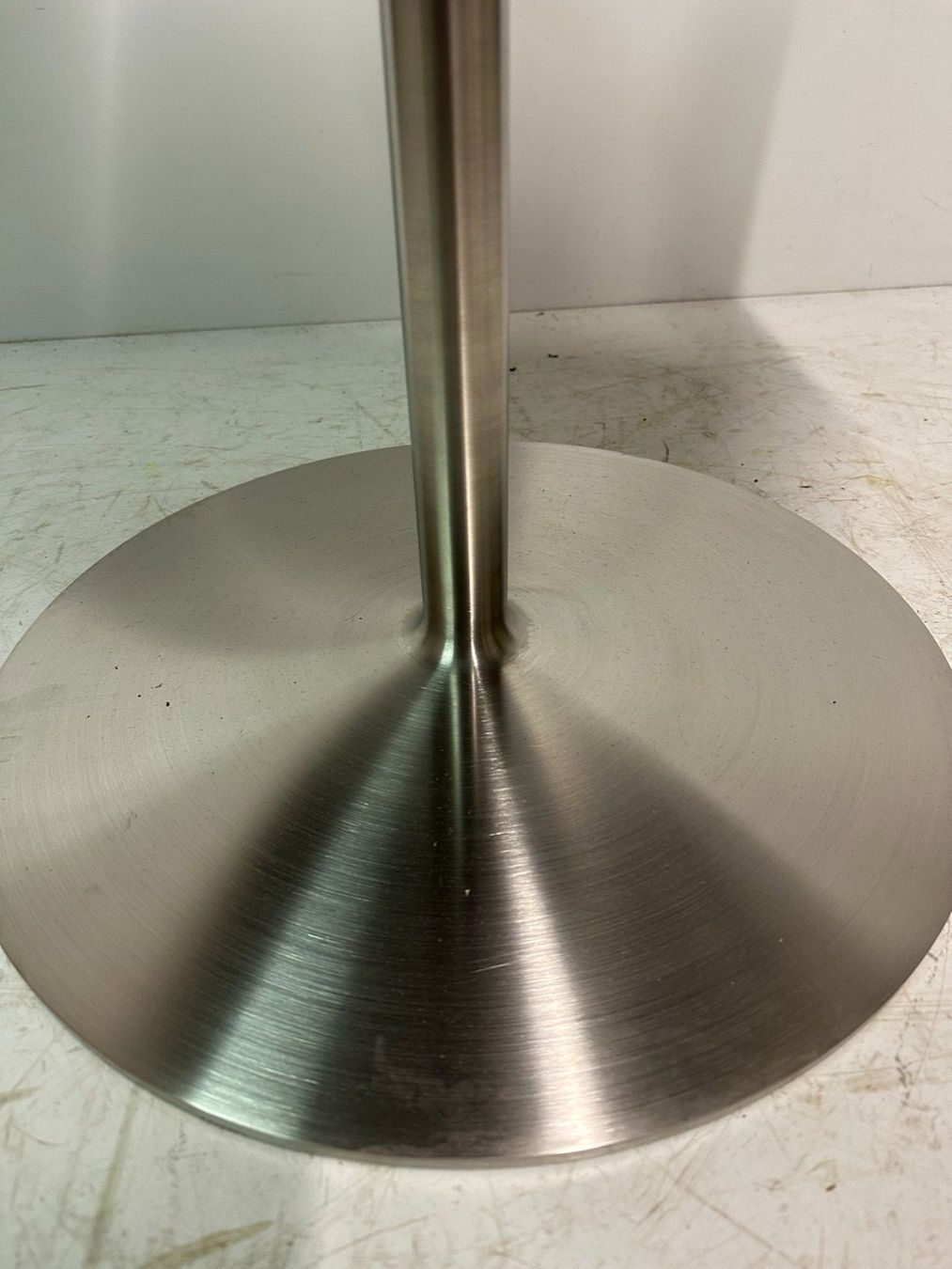 Cassina Sessel: CASSINA Drehstuhl Designklassiker schwarzer Sessel – Gebraucht aus Luzern von Lager6640 8