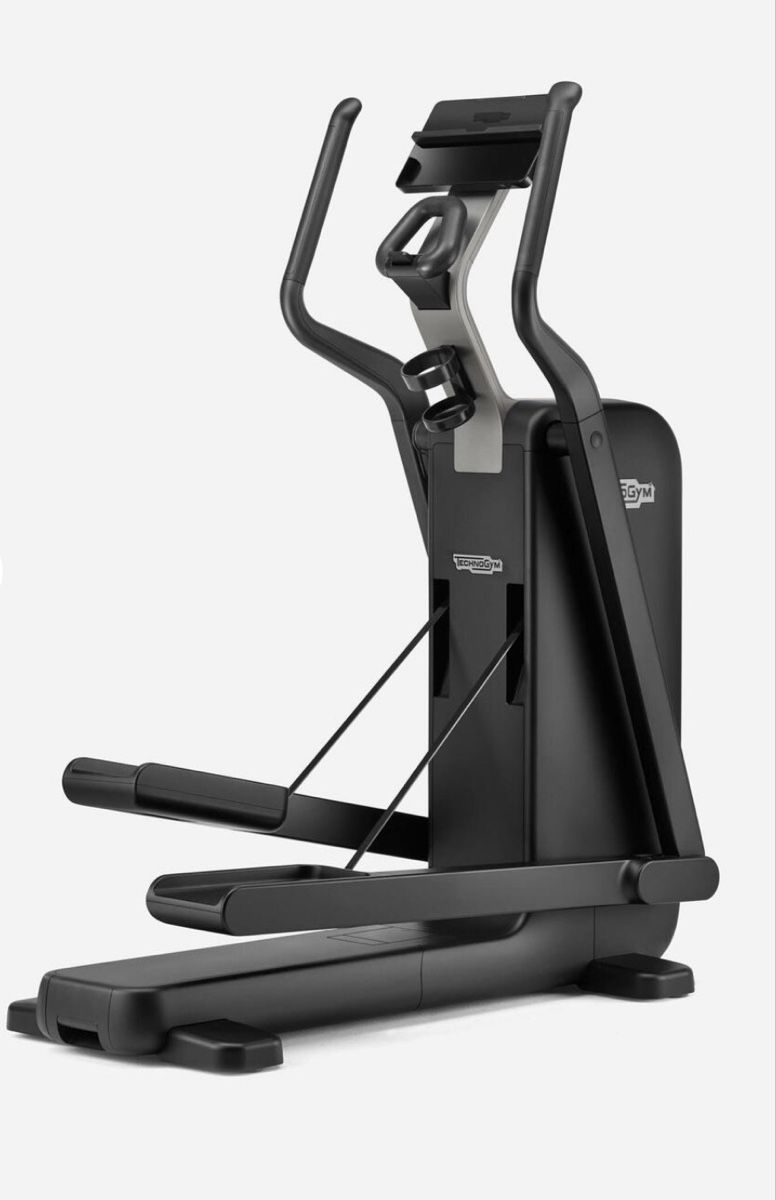 Technogym Hometrainer: TECHNOGYM ELLIPTICAL – Nuovo (secondo la descrizione) da saignelégier venduto da Chouchoutte