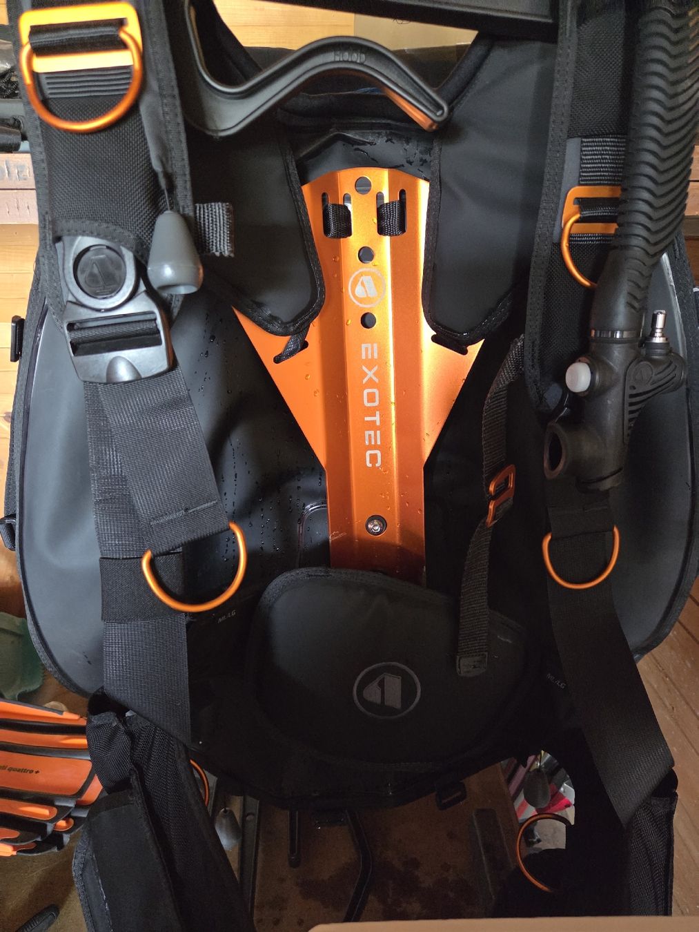 Gilets de sauvetage: Apeks Exotec Jacket – D'occasion à Reutigen par Pogi2